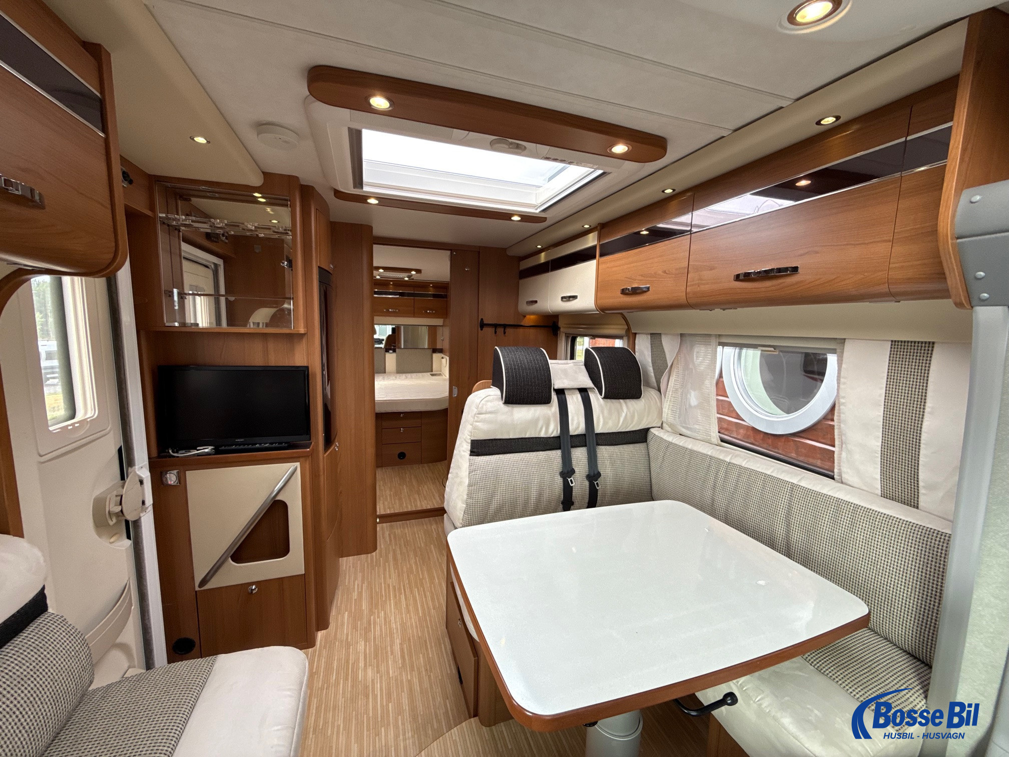 LMC Liberty T 721 * Kamkedja * Automat * Queenbed * Solcell * - LMC