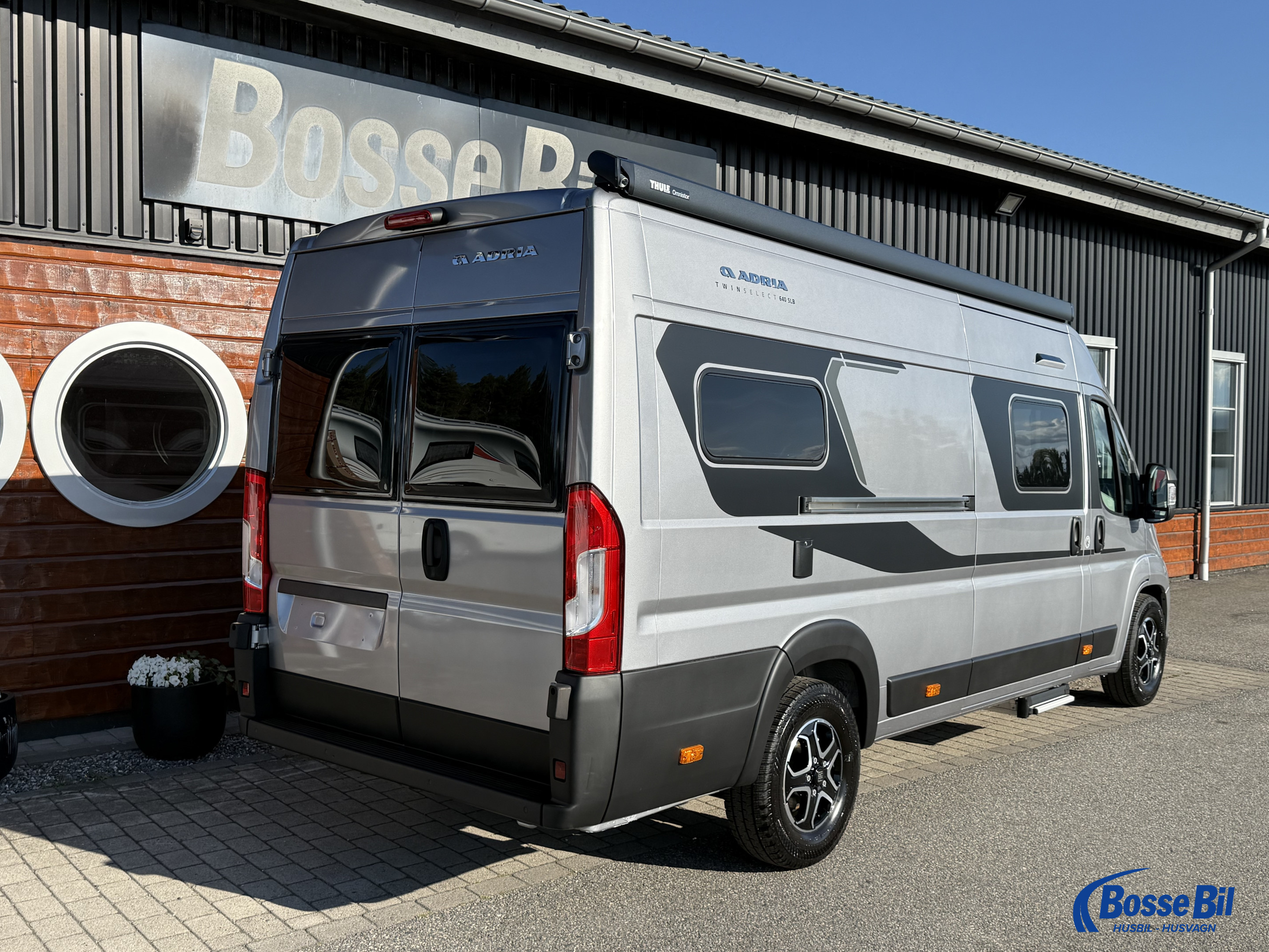Adria TWIN SELECT 640 SLB * Dieselvärmare * komp.kylskåp * 3500 kg * - Adria