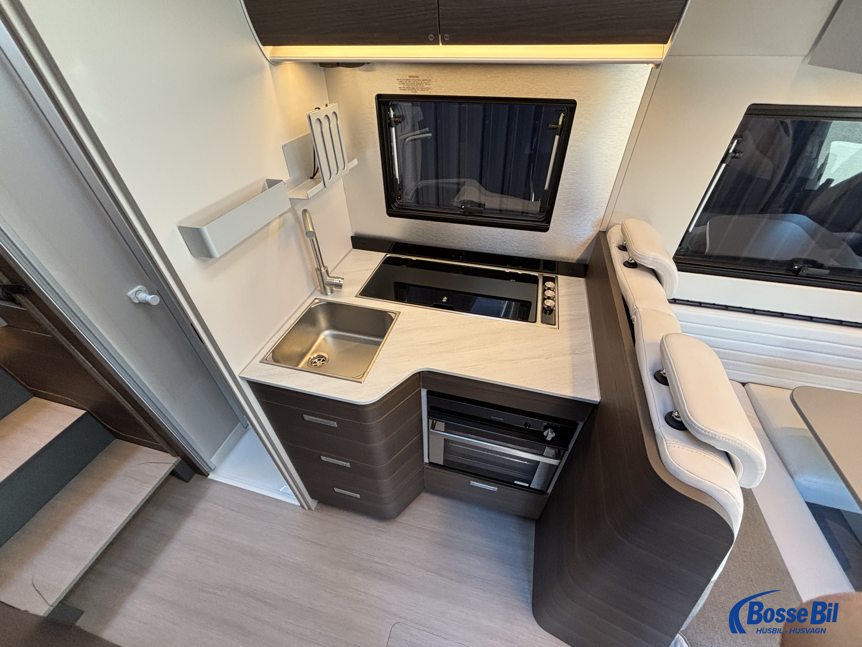 Adria MATRIX SUPREME 670 SL *Dieselvärmare * ALDE * komp.kylskåp * - Adria