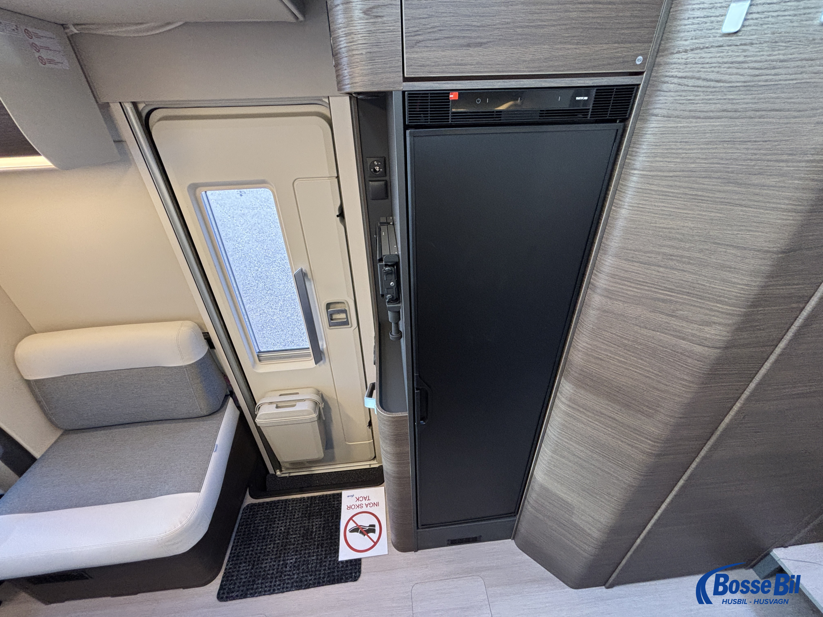 Adria MATRIX SUPREME 670 SL *Dieselvärmare * ALDE * komp.kylskåp * - Adria