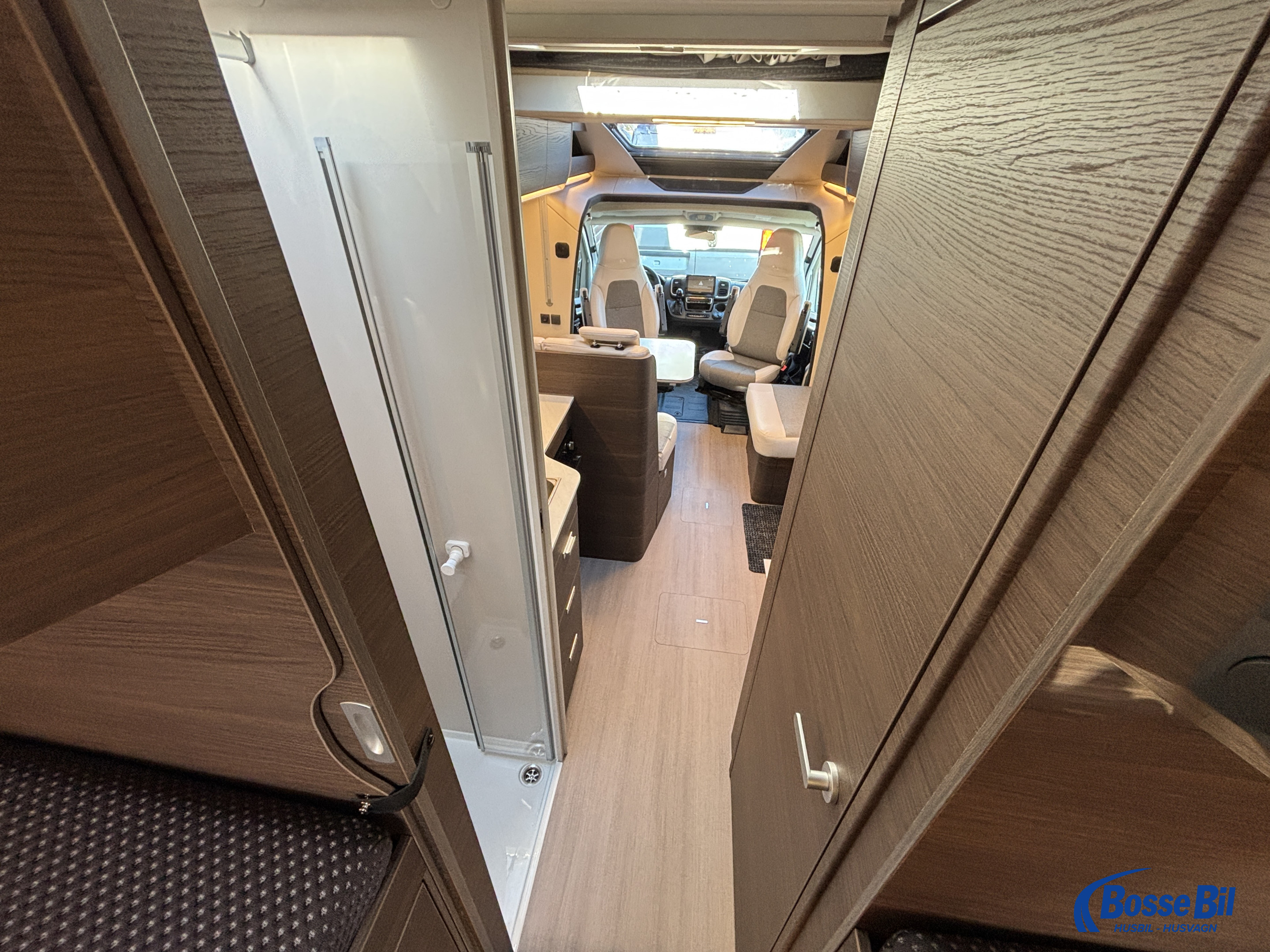 Adria MATRIX SUPREME 670 SL *Dieselvärmare * ALDE * komp.kylskåp * - Adria