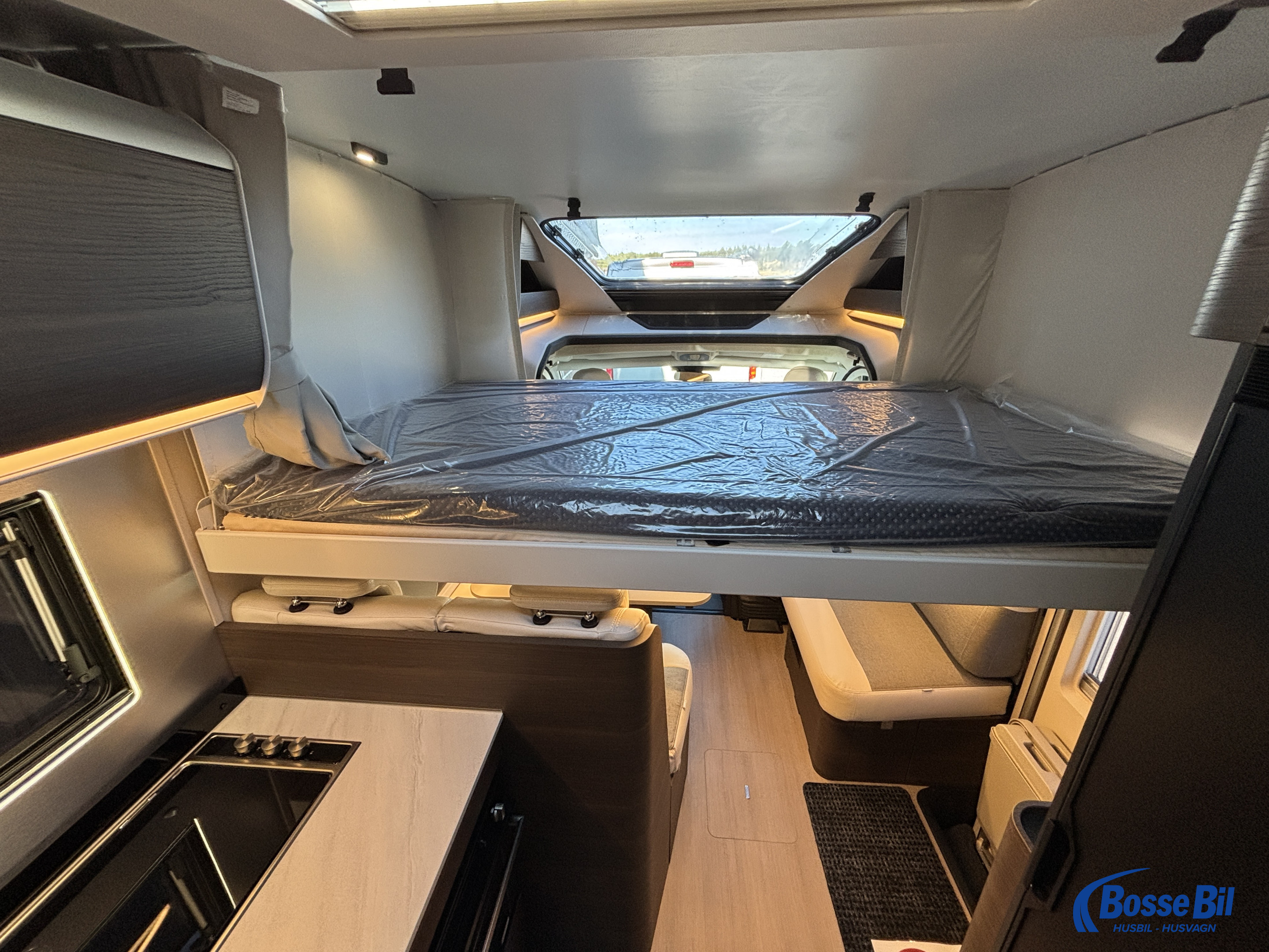 Adria MATRIX SUPREME 670 SL *Dieselvärmare * ALDE * komp.kylskåp * - Adria