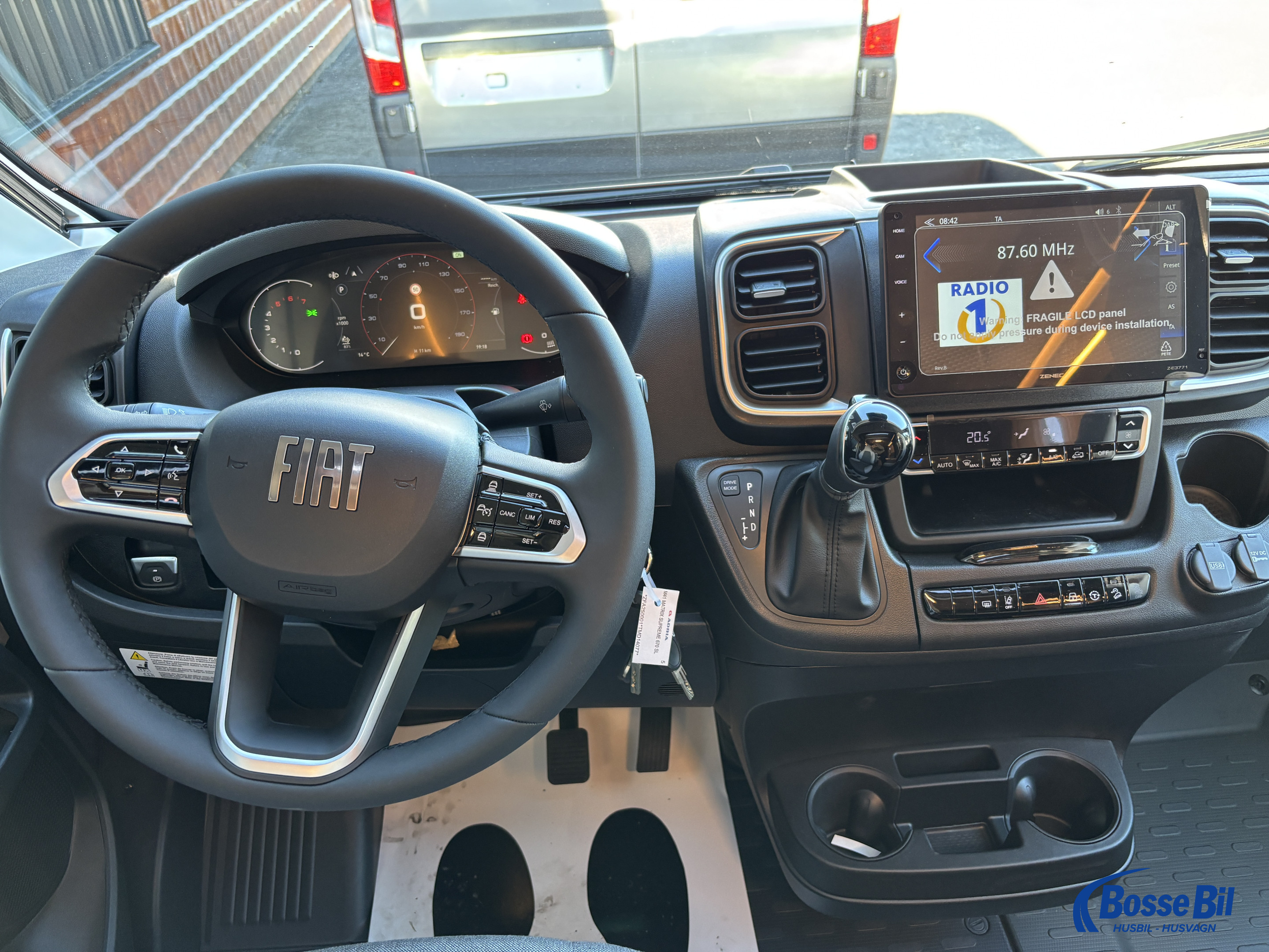 Adria MATRIX SUPREME 670 SL *Dieselvärmare * ALDE * komp.kylskåp * - Adria