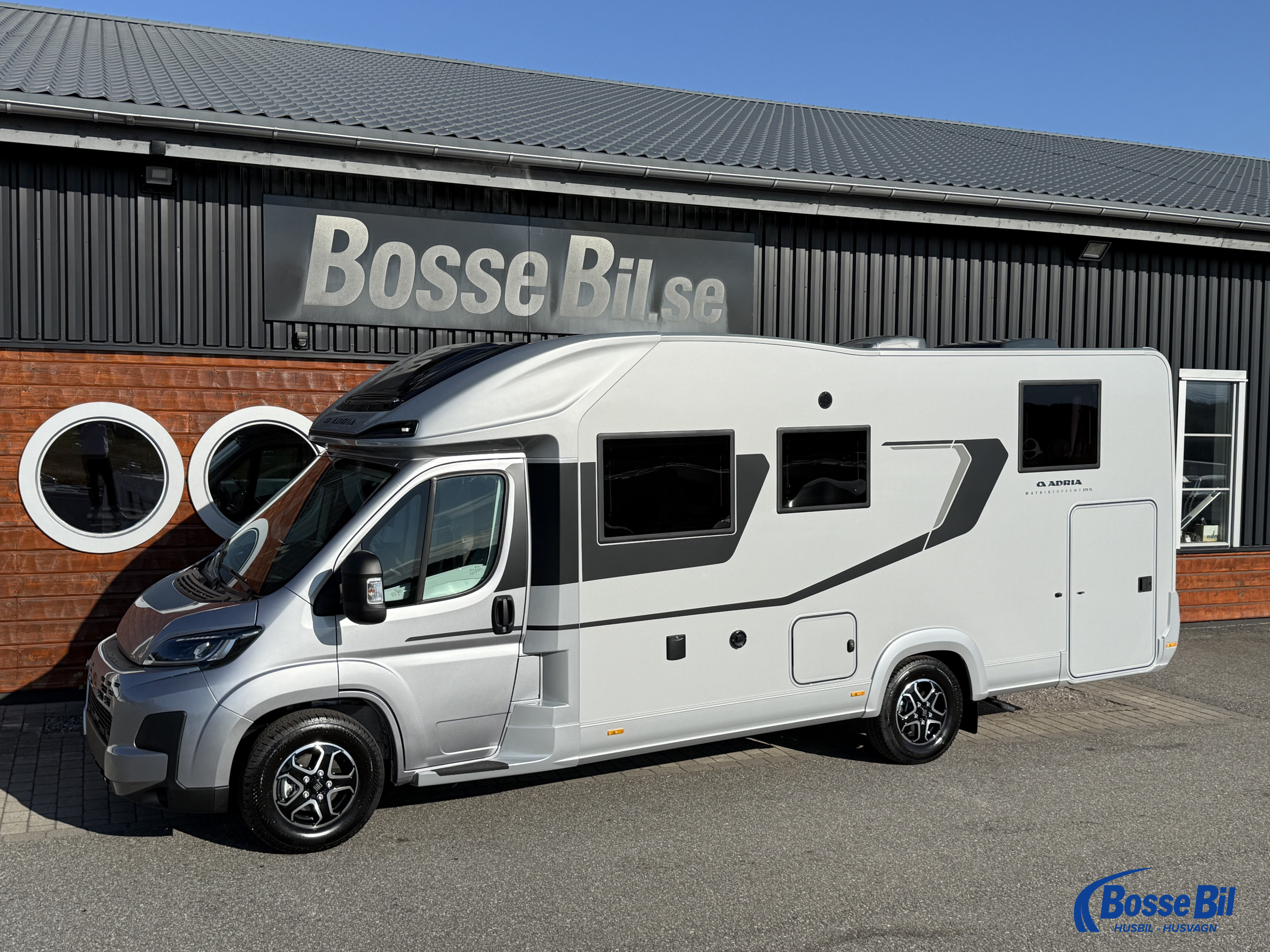 MATRIX SUPREME 670 SL *Dieselvärmare * ALDE * komp.kylskåp * - Adria