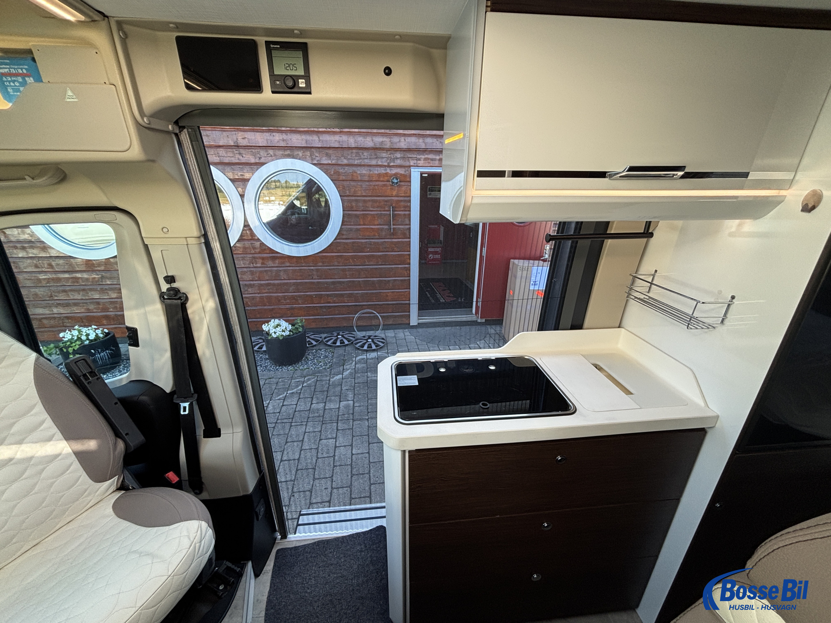 Karmann DAVIS 620 * Dieselvärmare * solcell * inverter * 180 Ah litium * - Karmann