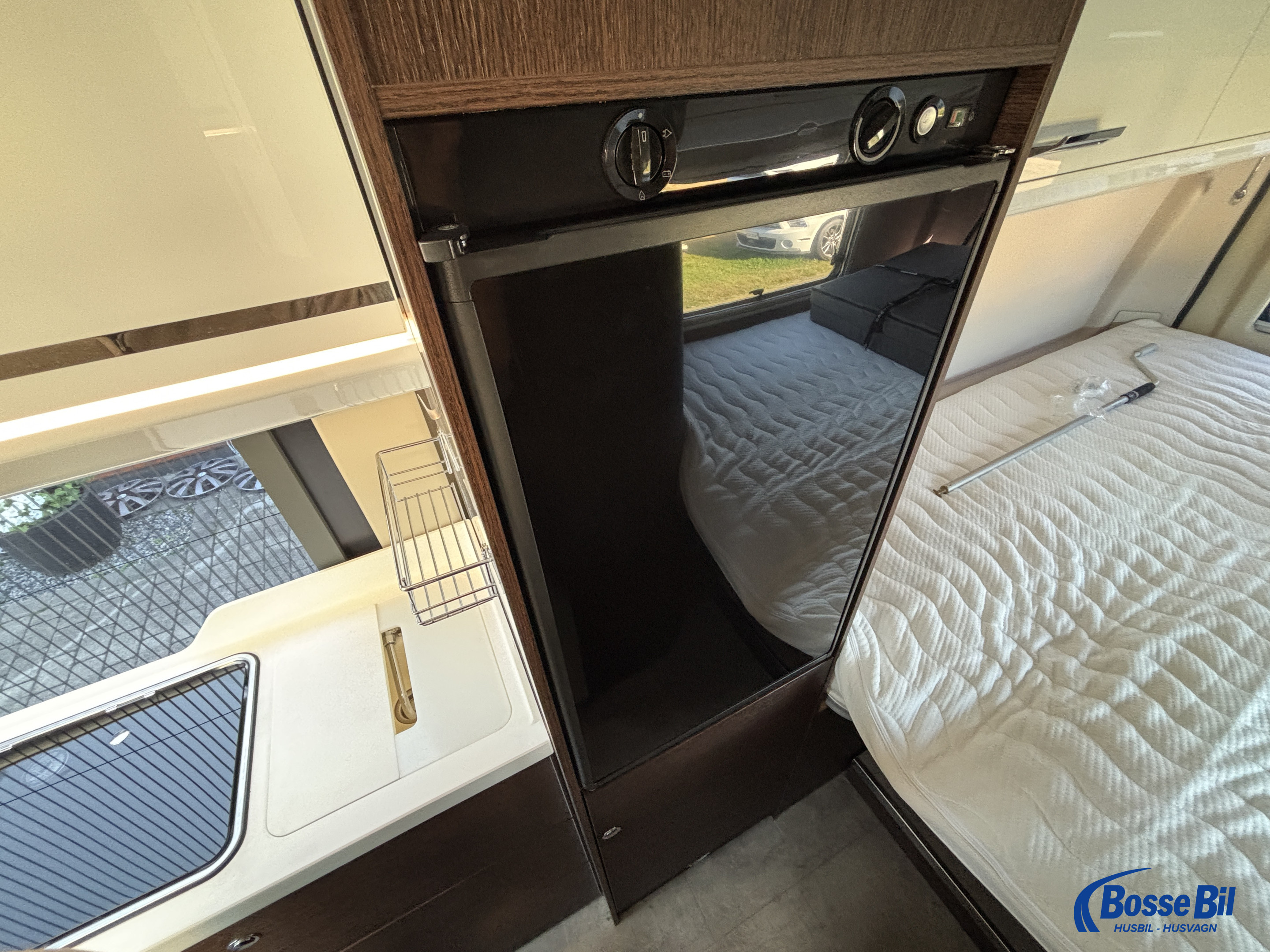 Karmann DAVIS 620 * Dieselvärmare * solcell * inverter * 180 Ah litium * - Karmann