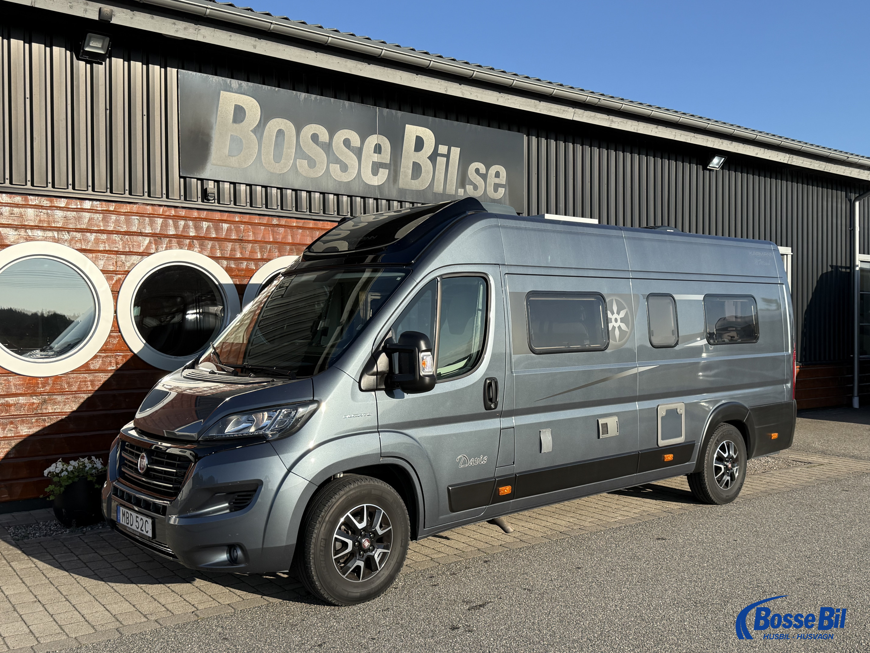 DAVIS 620 * Dieselvärmare * solcell * inverter * 180 Ah litium * - Karmann