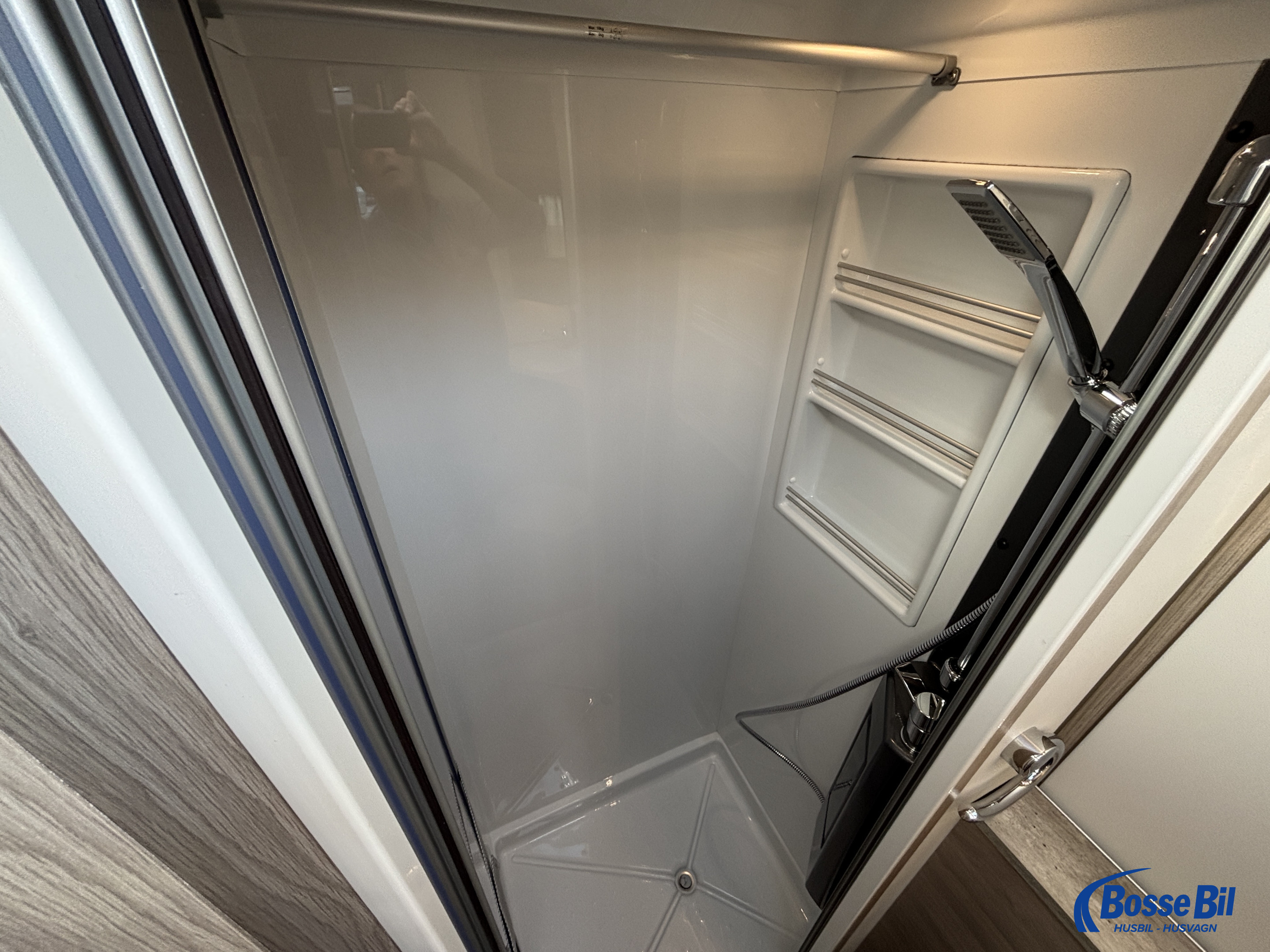 KABE CLASSIC 740 LXL * Heavychassi * 180 HK * - KABE