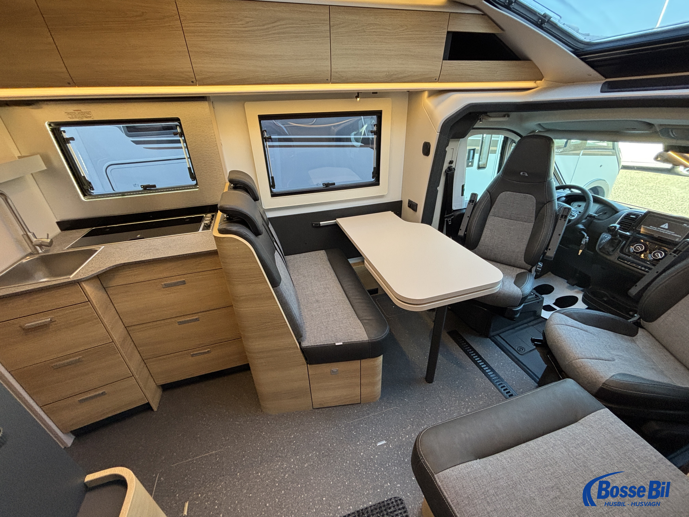 Adria CORAL SELECT 670 SL * Dieselvärmare * komp.kylskåp * 3500 kg * - Adria