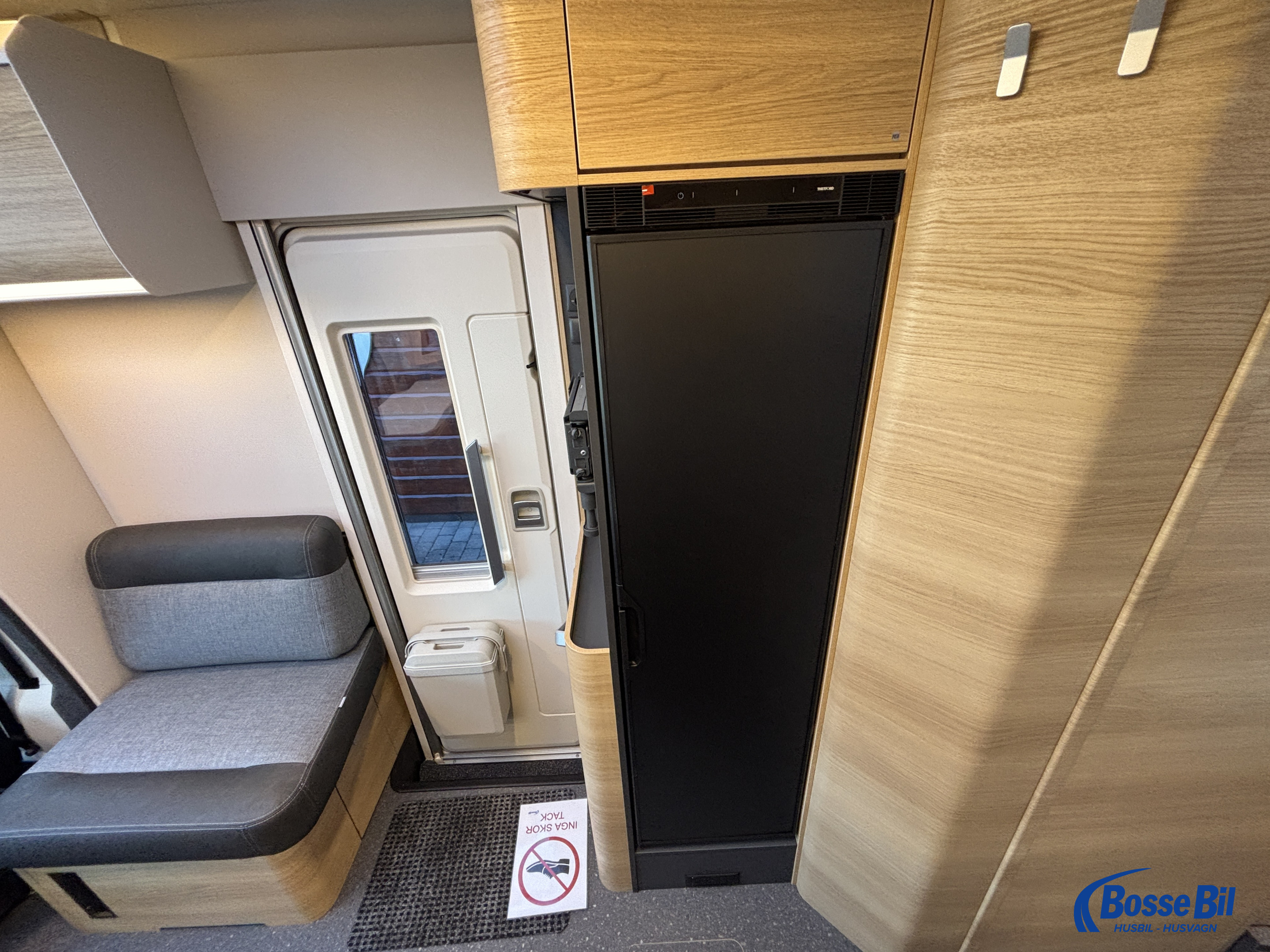 Adria CORAL SELECT 670 SL * Dieselvärmare * komp.kylskåp * 3500 kg * - Adria
