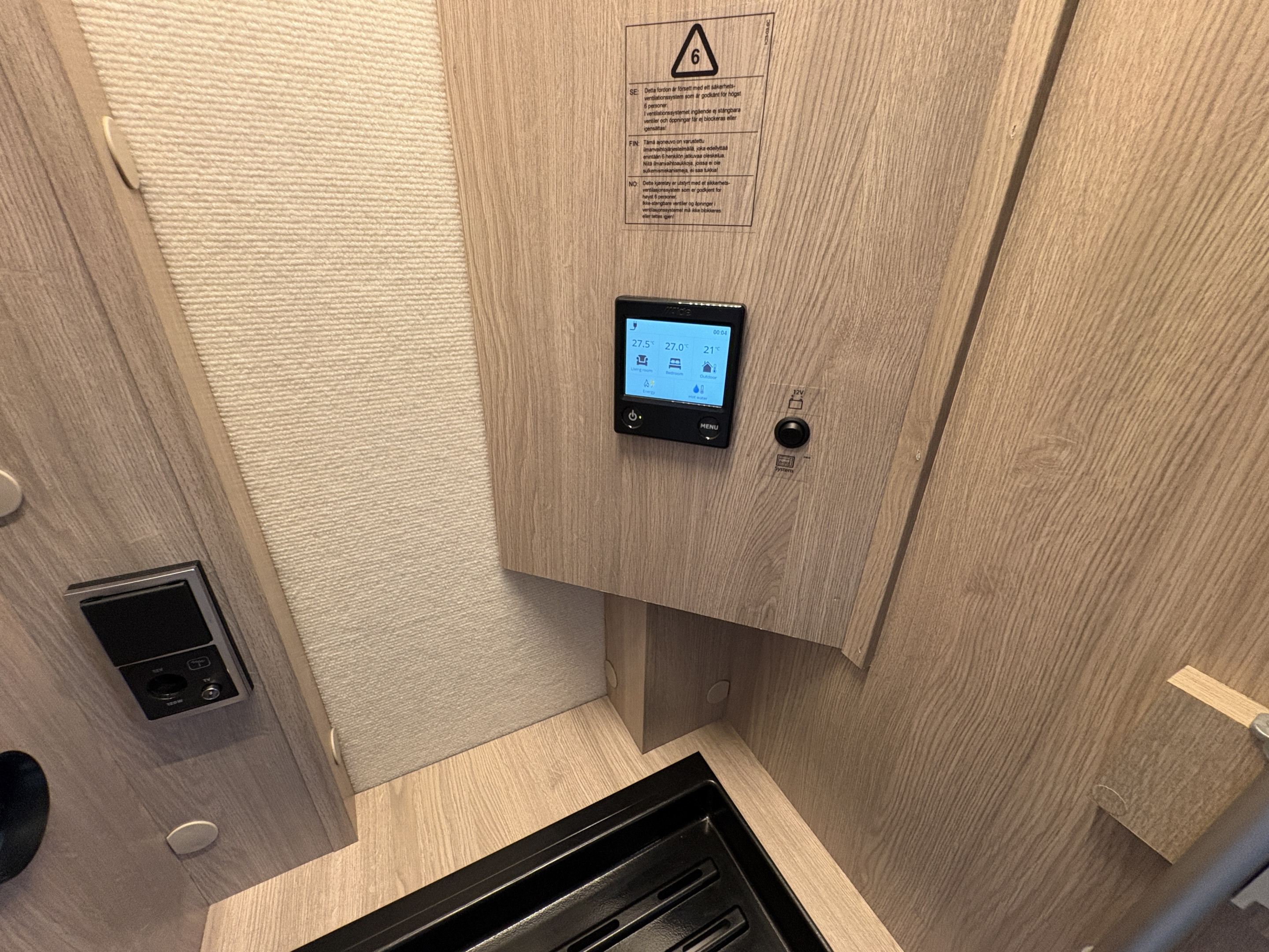 KABE KABE TMMI 810 LXL (cinderella, 540ah lithium, 4x solcell) - KABE