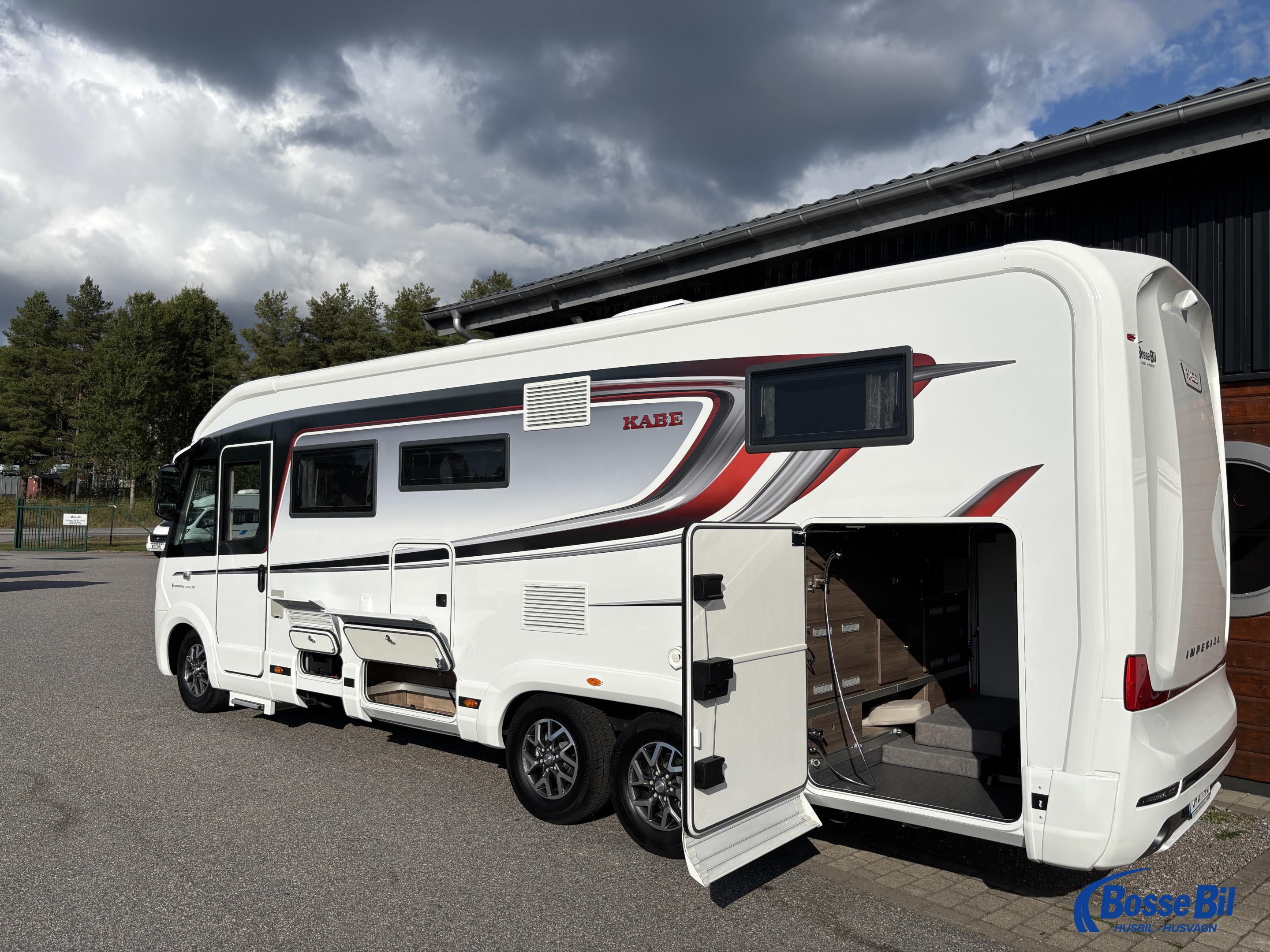 KABE TM Imperial 810 LGB * Cinderella * Topputrustad * 300 mil * - KABE