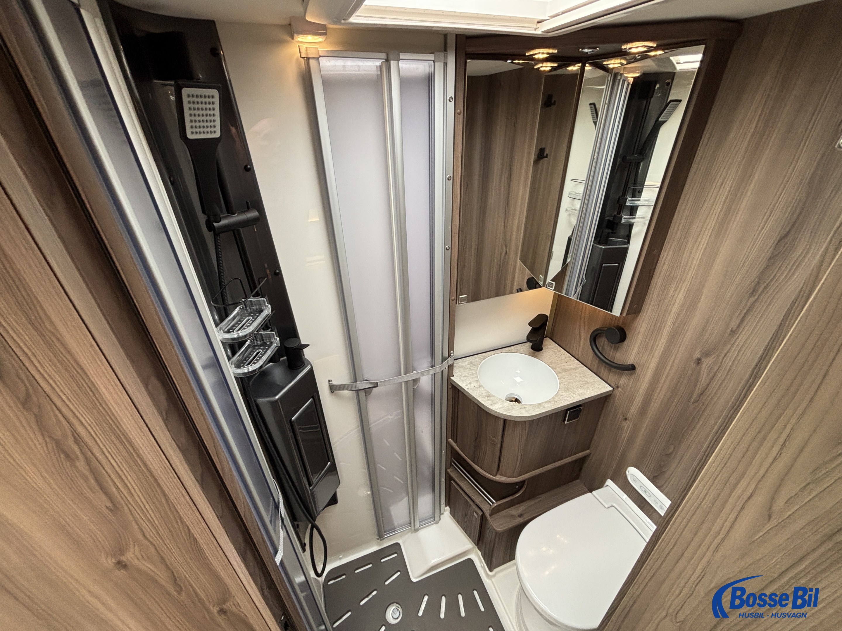 KABE TM Imperial 810 LGB * Cinderella * Topputrustad * 300 mil * - KABE