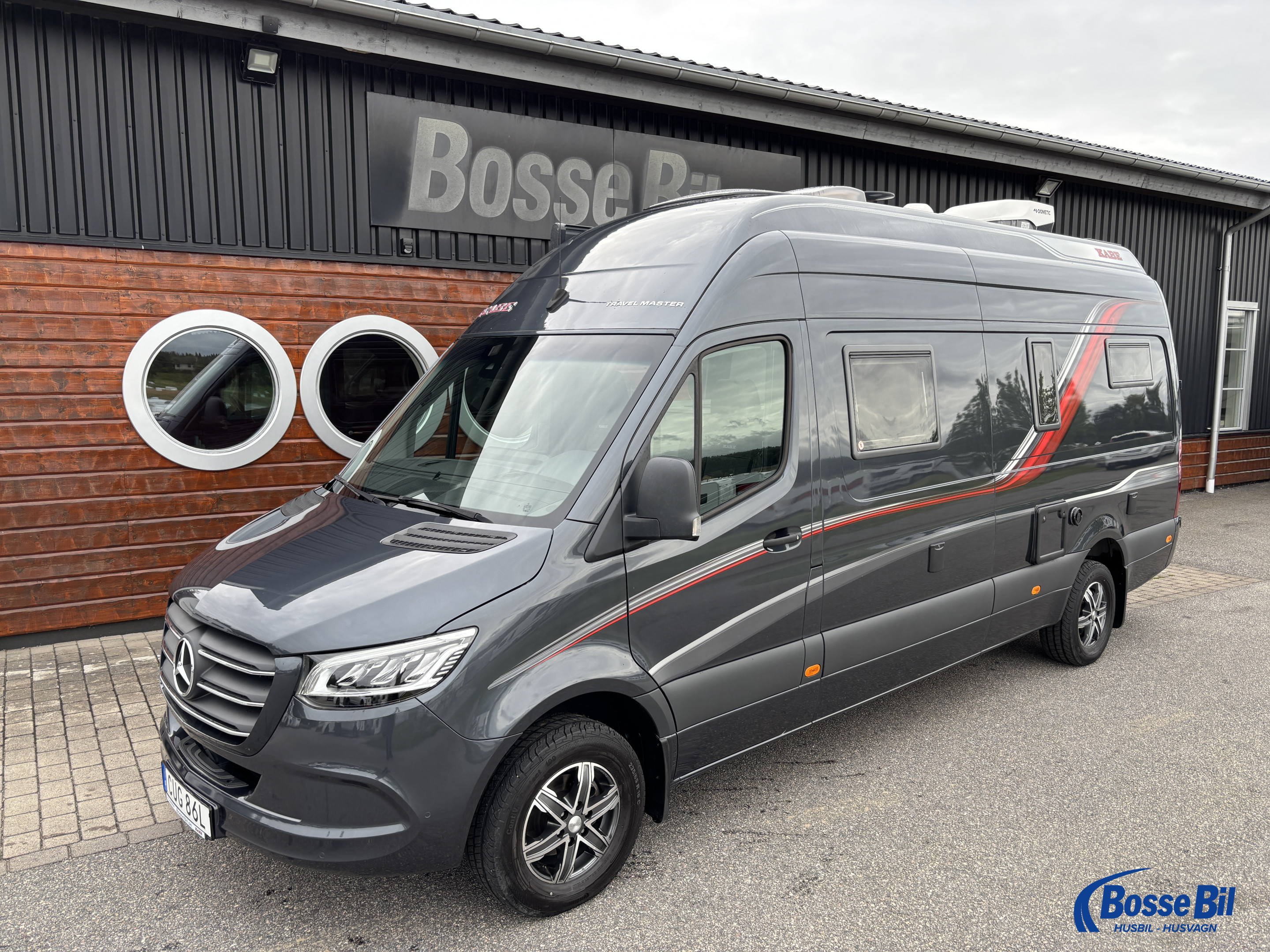 KABE Van CRV 690 LB * AC * Litium * Solceller * - KABE