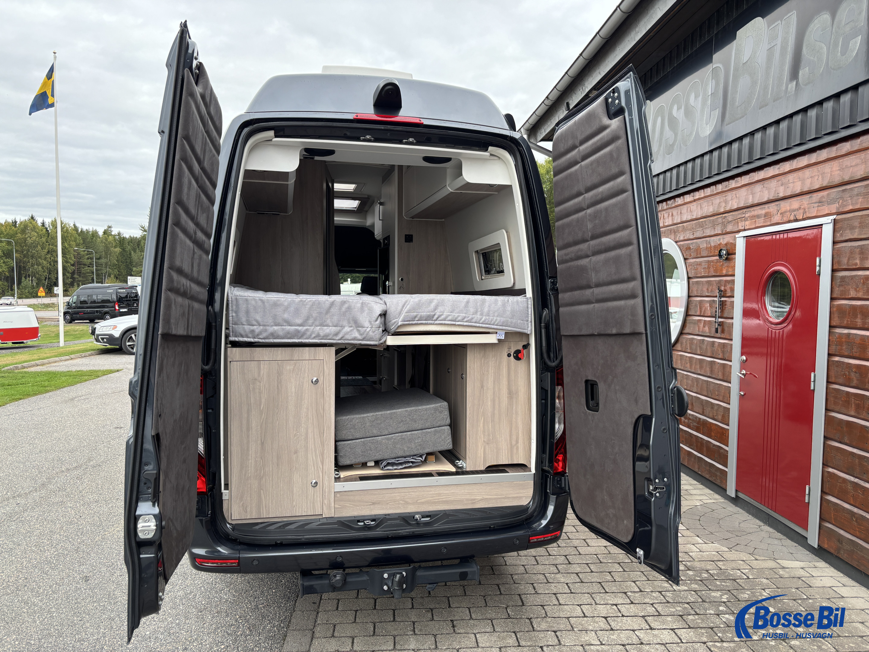 KABE Van CRV 690 LB * AC * Litium * Solceller * - KABE