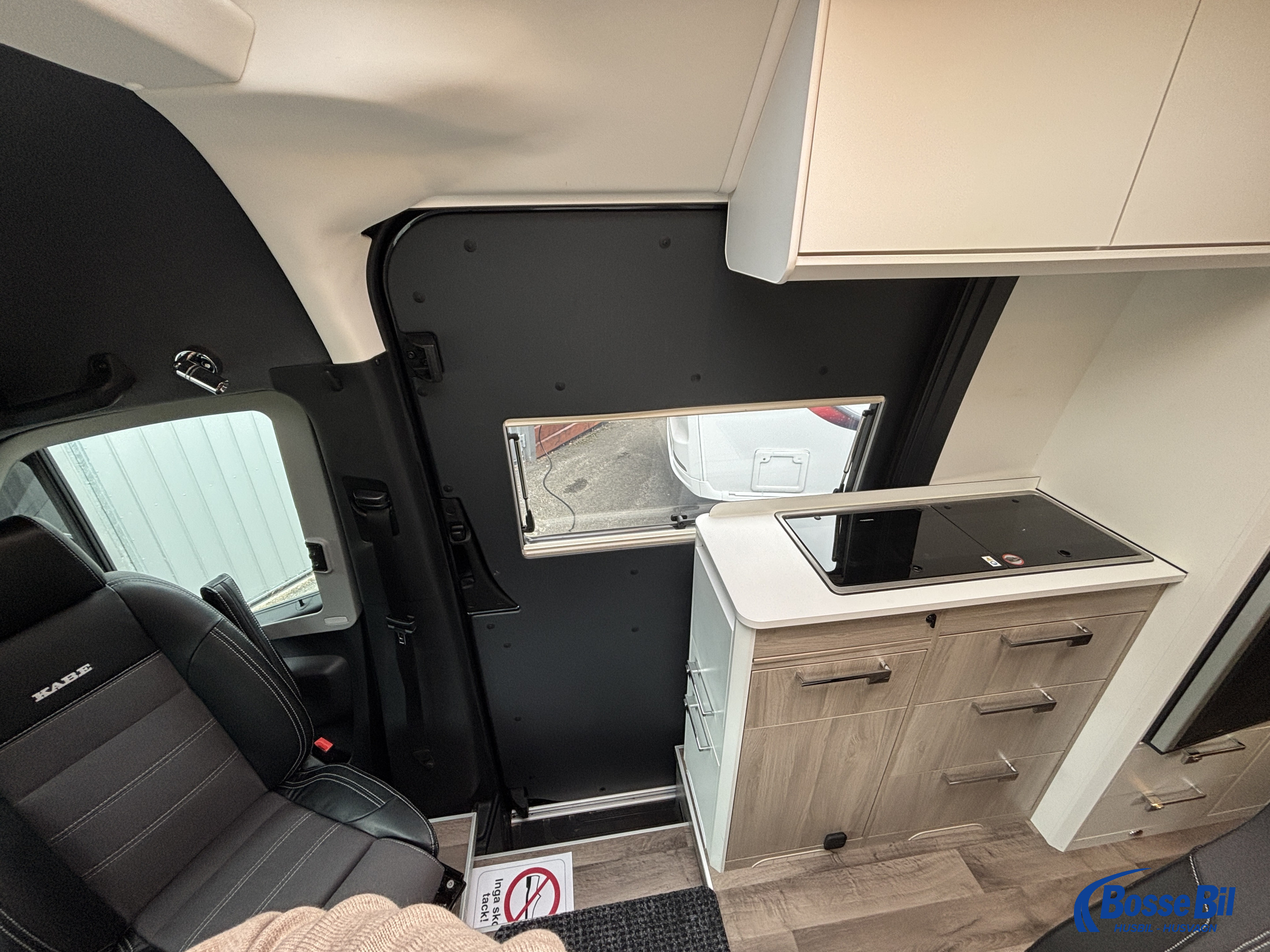 KABE Van CRV 690 LB * AC * Litium * Solceller * - KABE