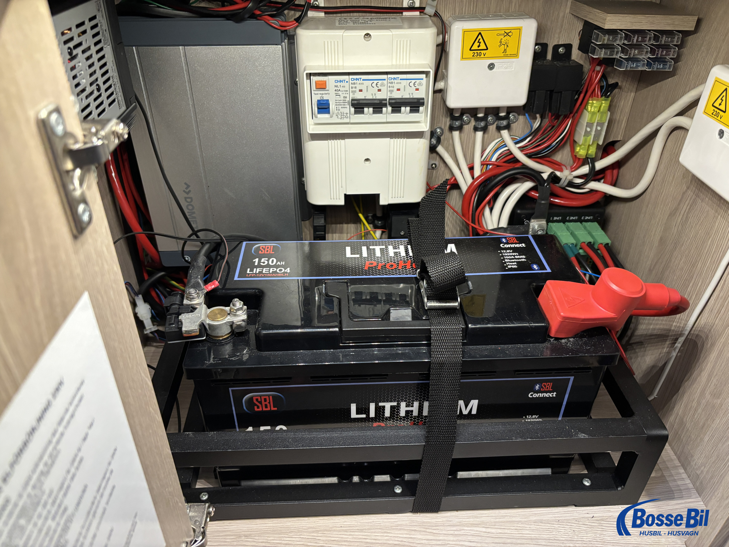 KABE Van CRV 690 LB * AC * Litium * Solceller * - KABE
