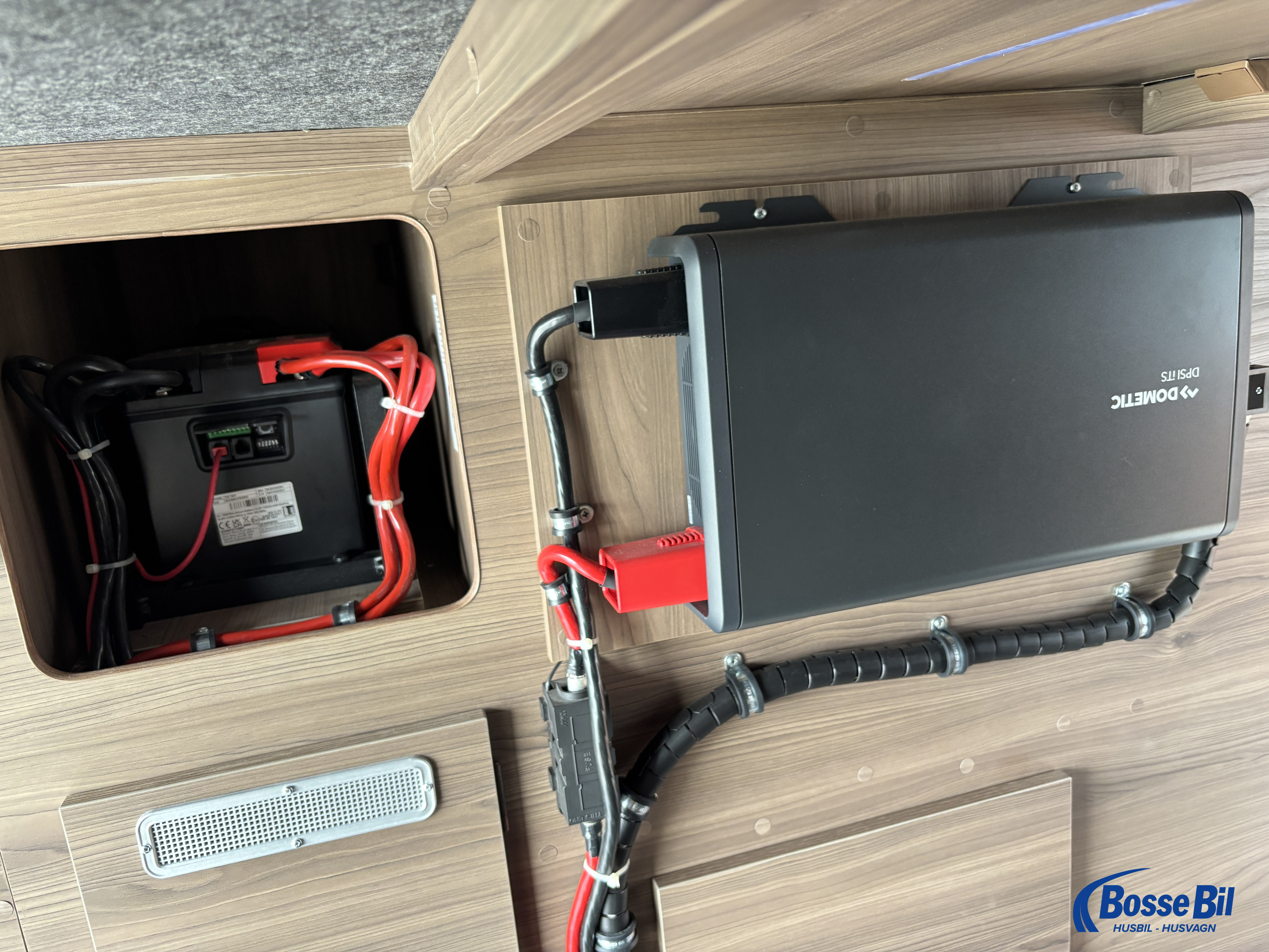 KABE NOVUM 750 Traq LGB *Demobil*4WD*Drag*Litium*Solcell*Inverter* - KABE