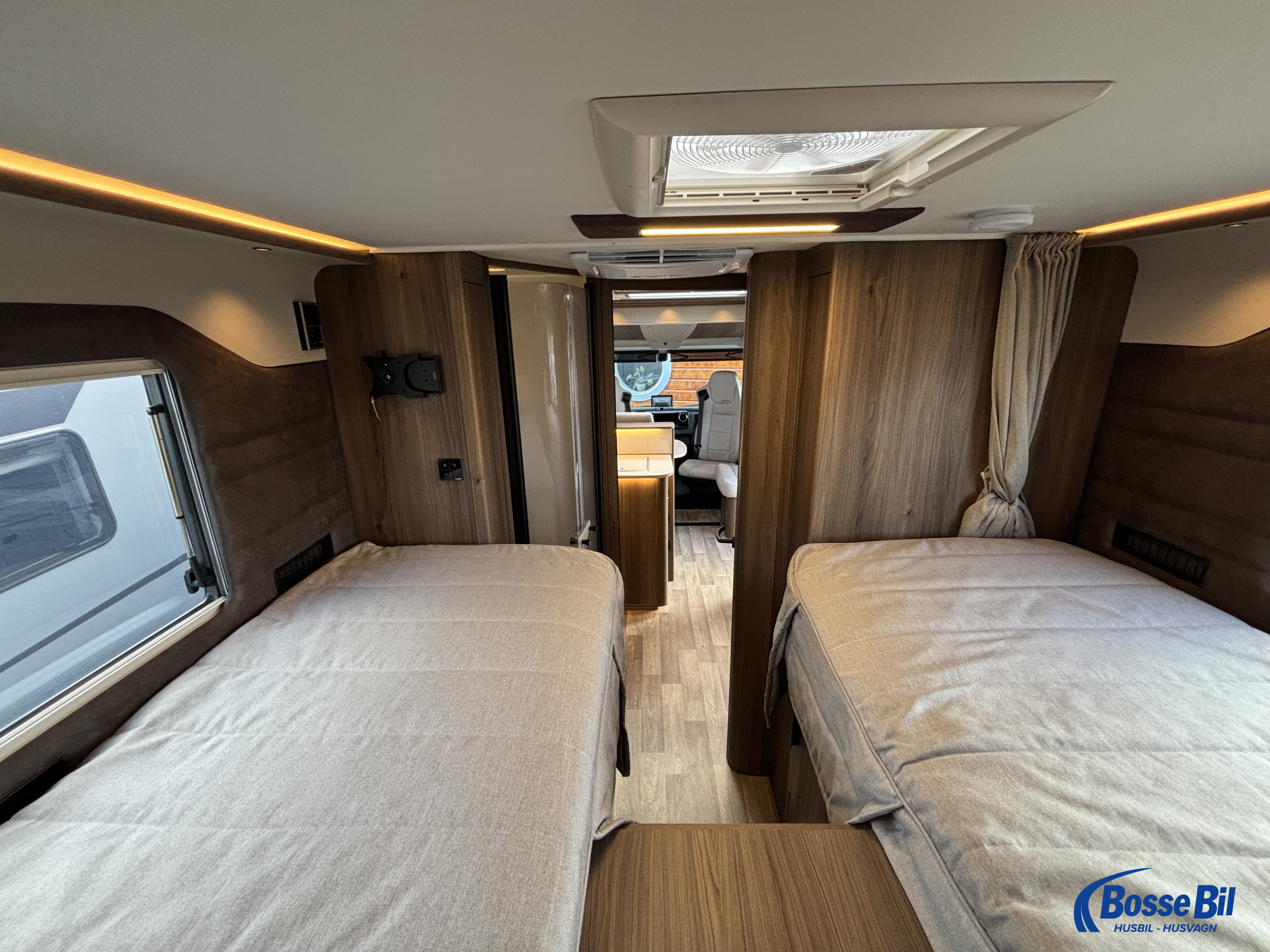 KABE TM Imperial 790 LGB * Långbäddar * Topputrustad * Nyskick * - KABE