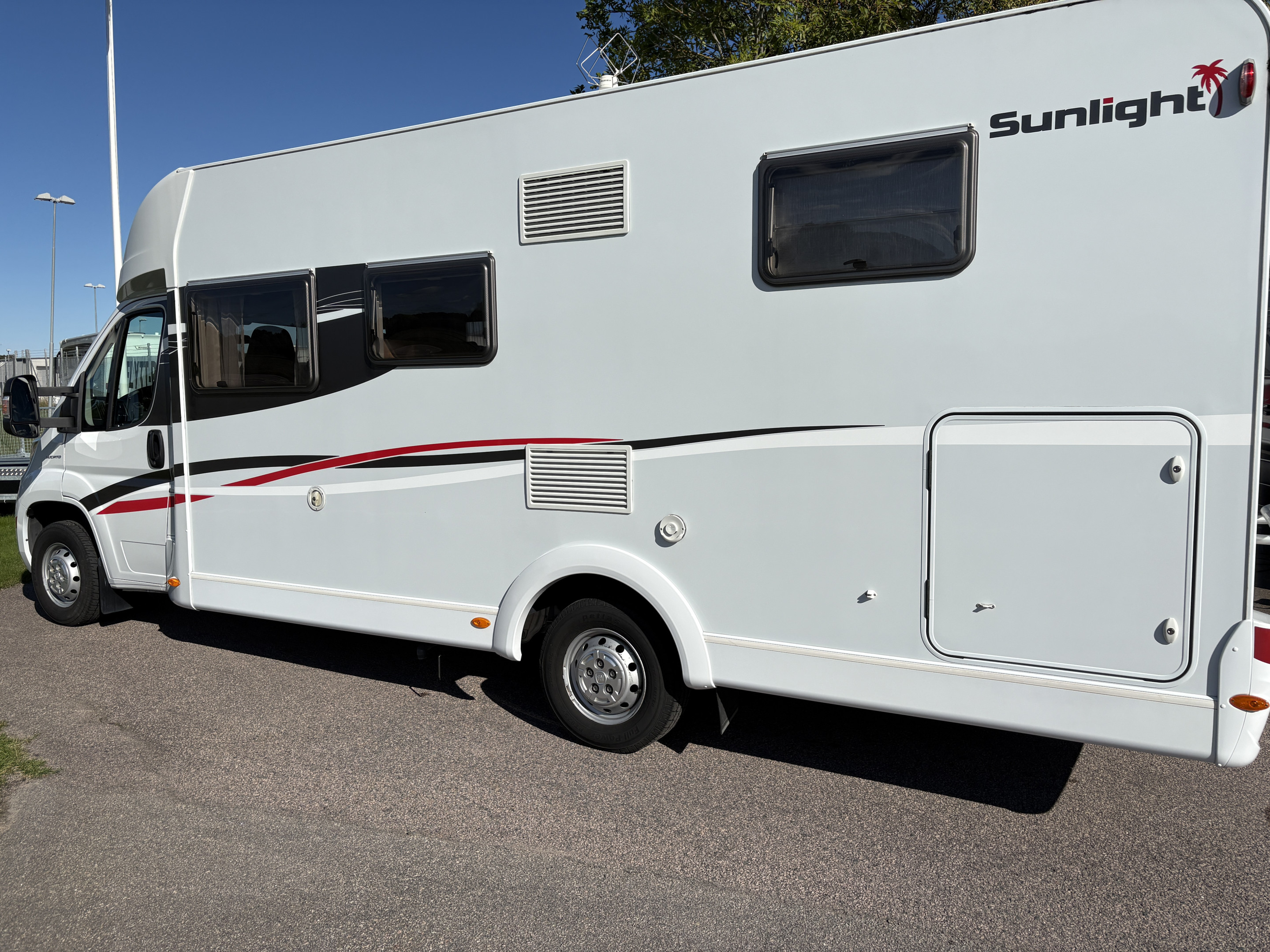 Sunlight T 67 (kamrem+service -26, taksäng, 3500kg) - Sunlight