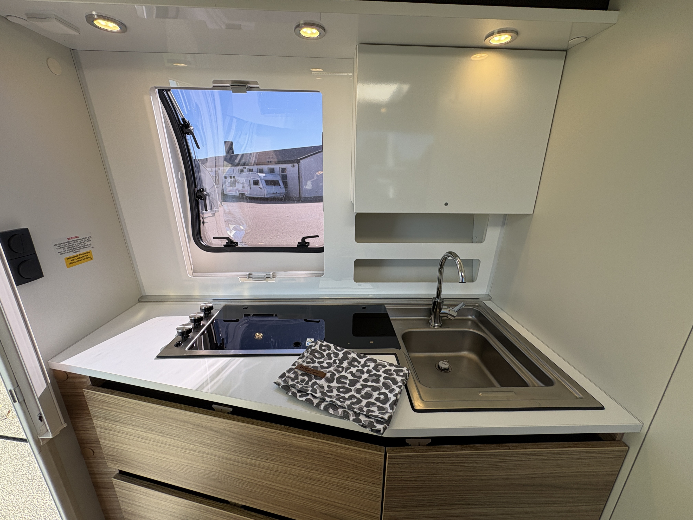 Adria ACTION 361LH (tält,markis,solcell) - Adria
