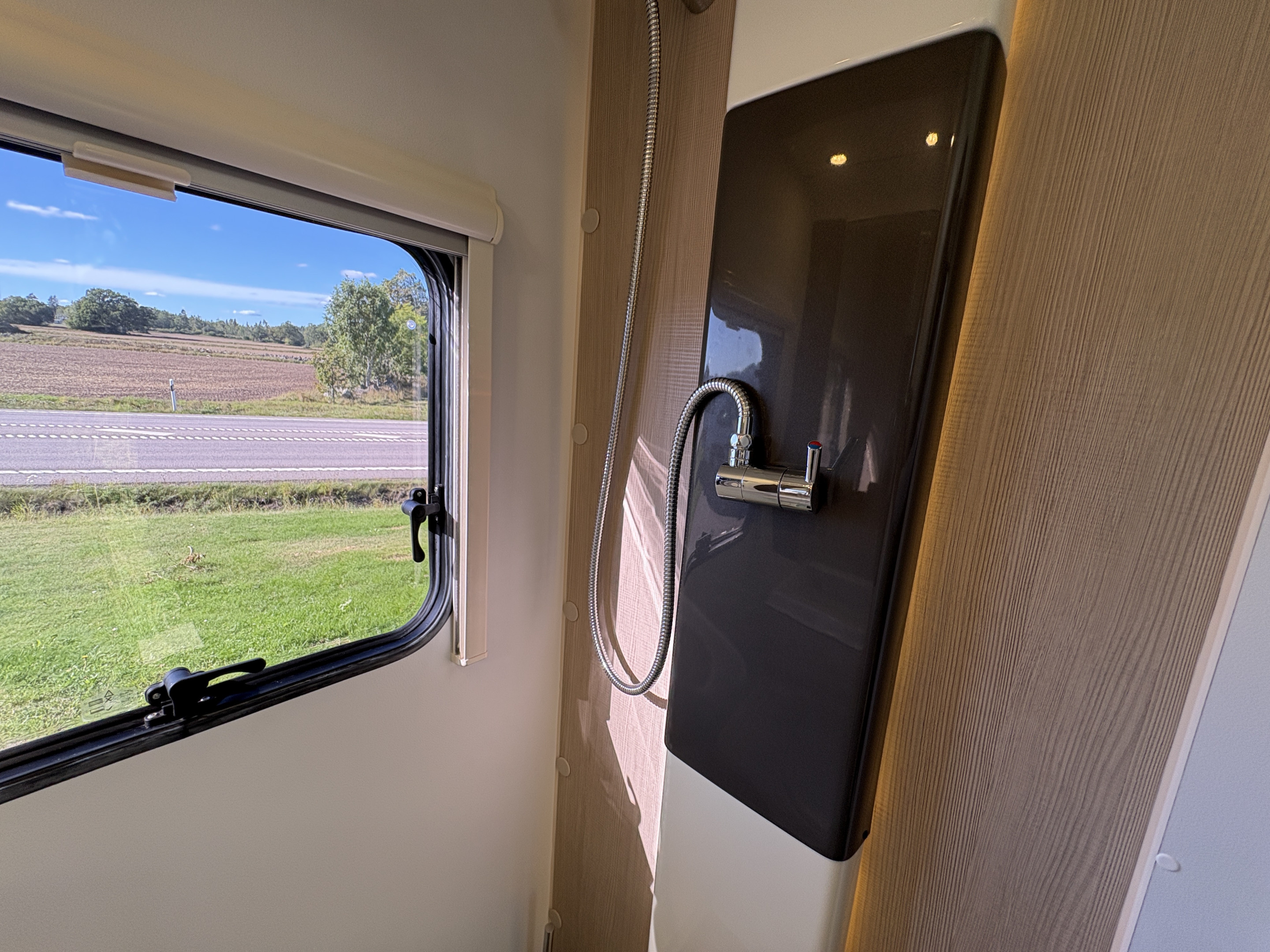 Adria ACTION 361LH (tält,markis,solcell) - Adria