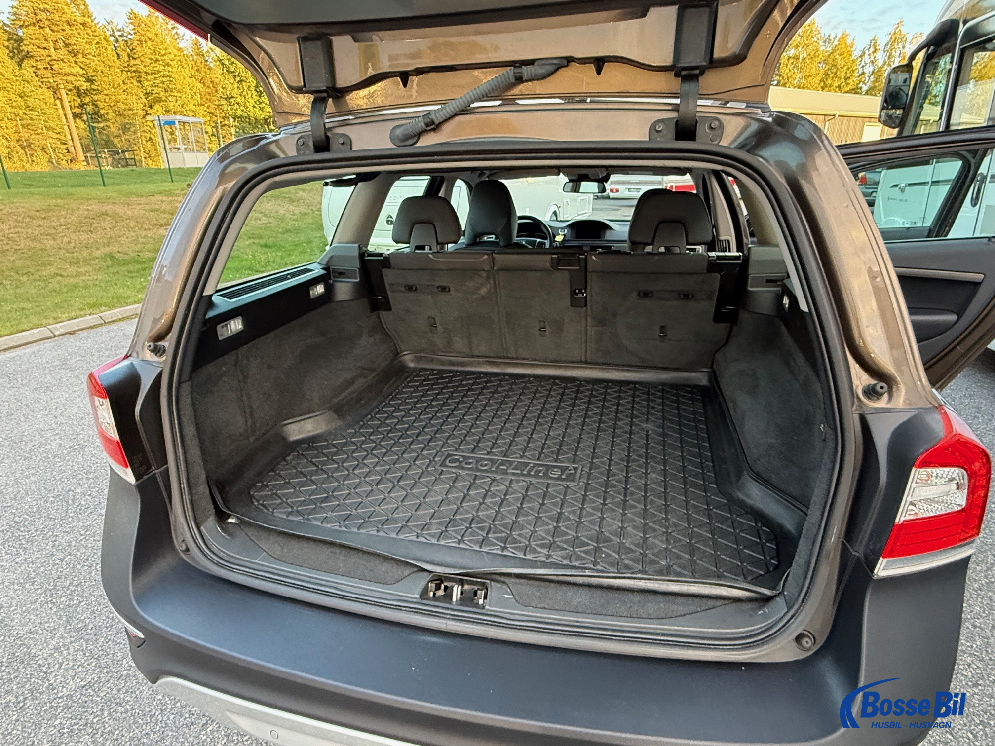 Volvo XC70 D4 AWD * Nyservad * Dragkrok * - Volvo