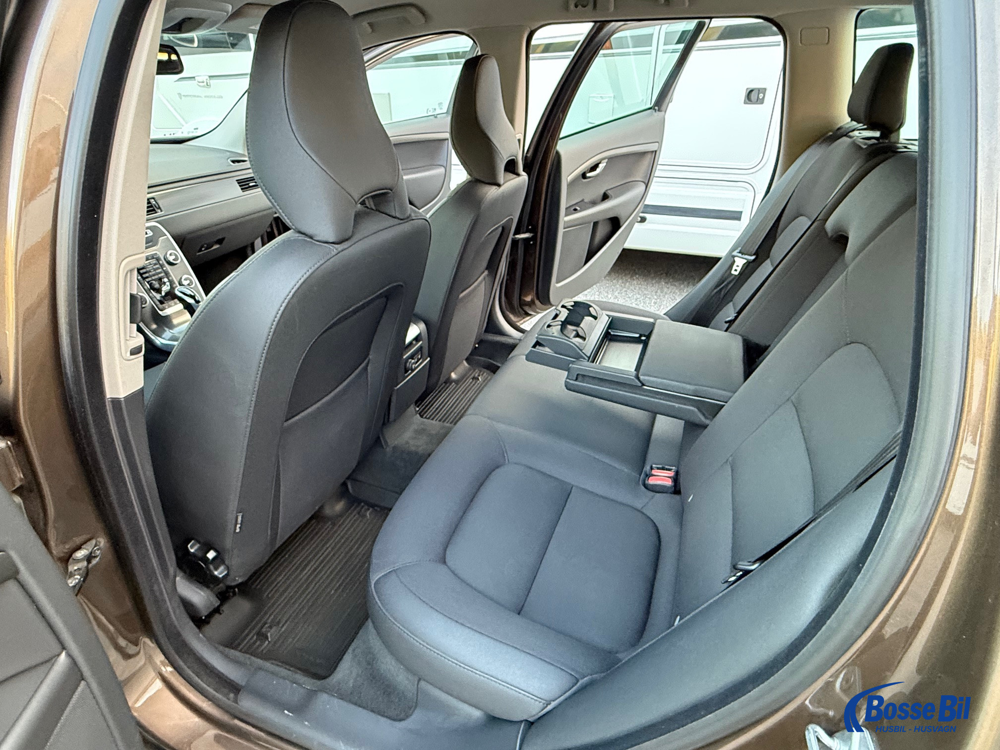 Volvo XC70 D4 AWD * Nyservad * Dragkrok * - Volvo