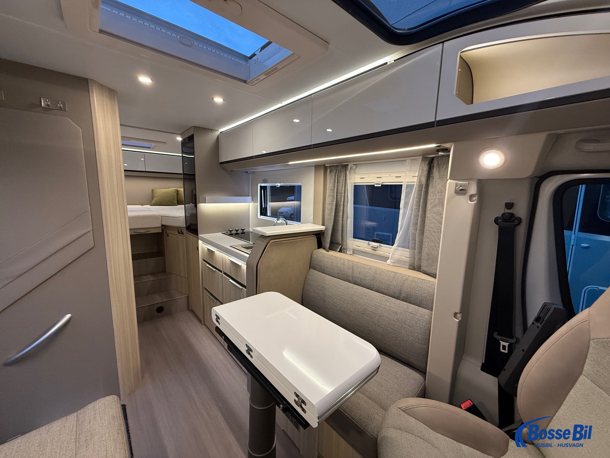 Adria COMPACT DL * Långbäddar * 160 Hk * 3500kg * 699cm lång * - Adria