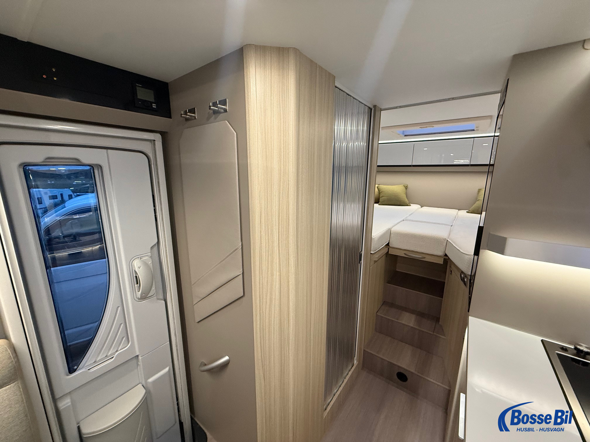 Adria COMPACT DL * Långbäddar * 160 Hk * 3500kg * 699cm lång * - Adria
