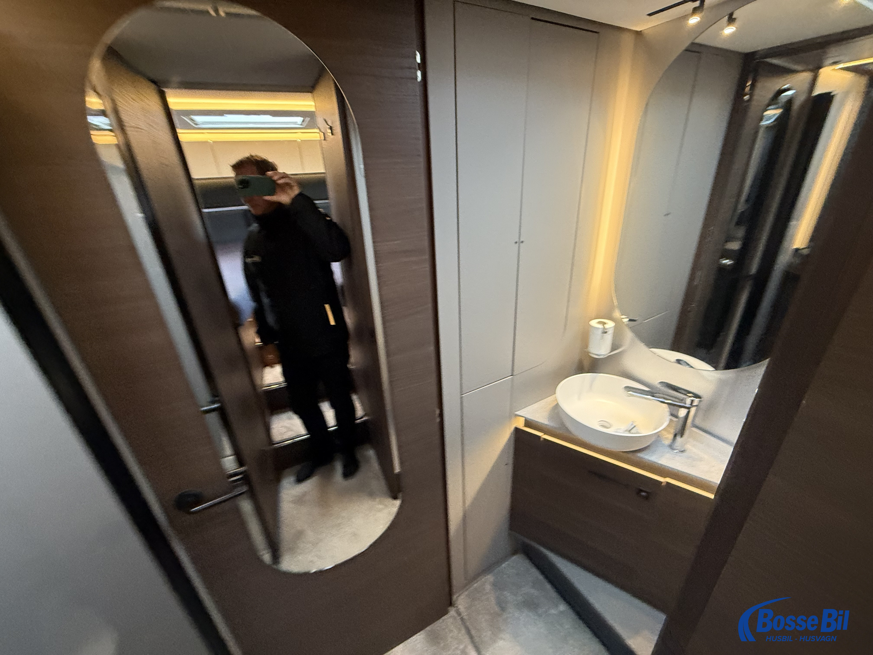 Adria SUPERSONIC 890 LL * Hydr. stödben * AC * Skinn * - Adria