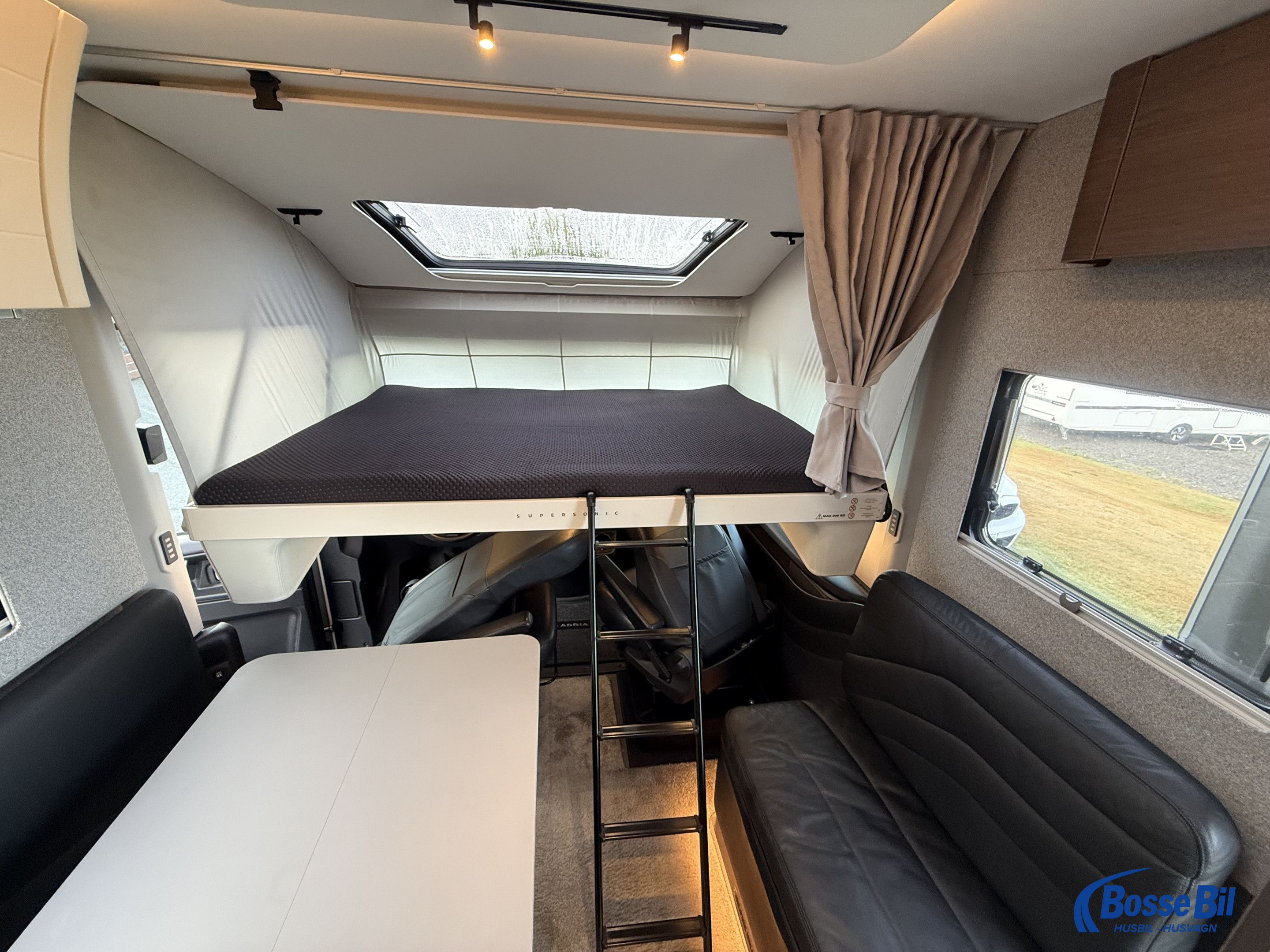 Adria SUPERSONIC 890 LL * Hydr. stödben * AC * Skinn * - Adria