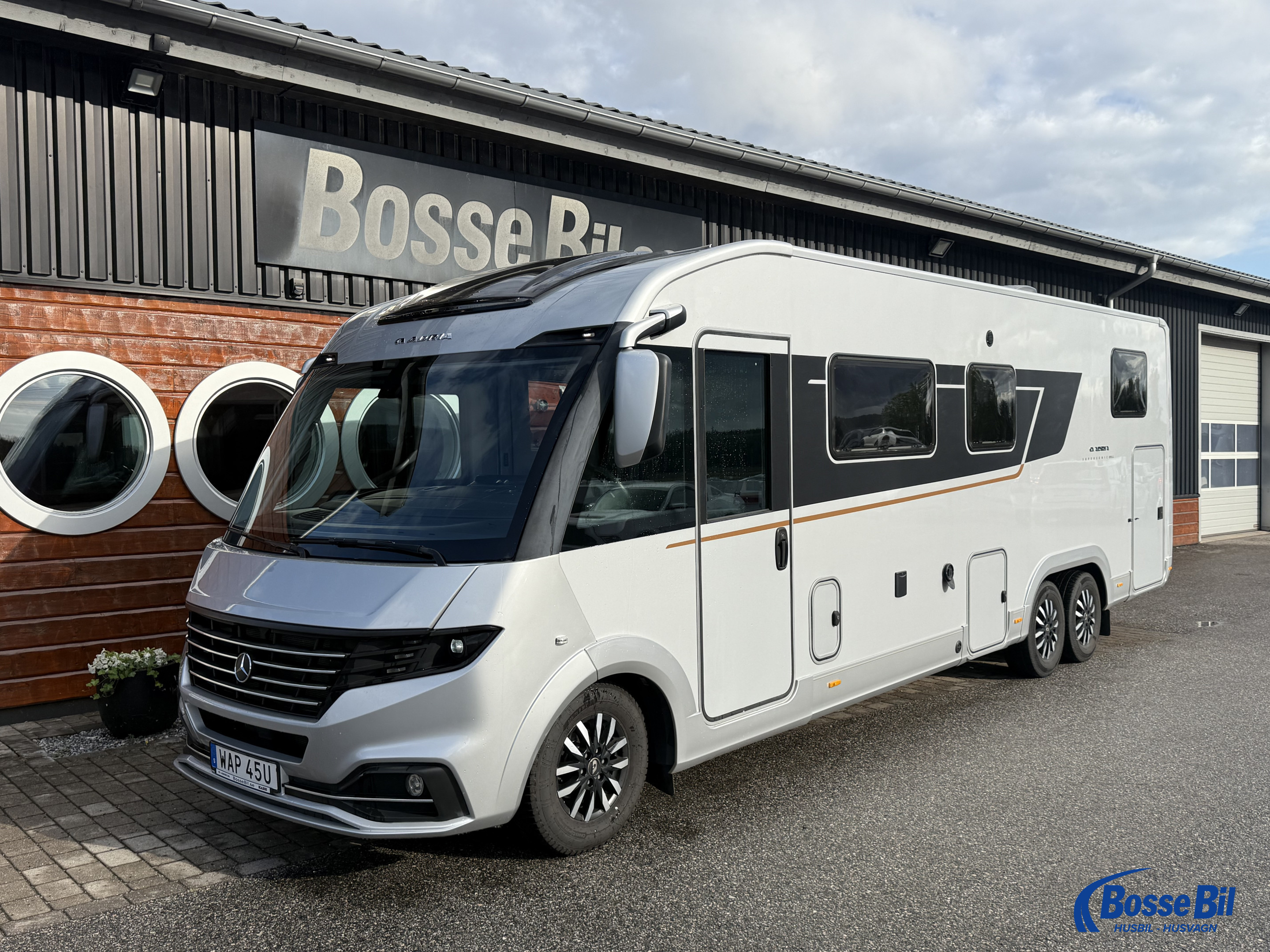 Adria SUPERSONIC 890 LL * Hydr. stödben * AC * Skinn * - Adria