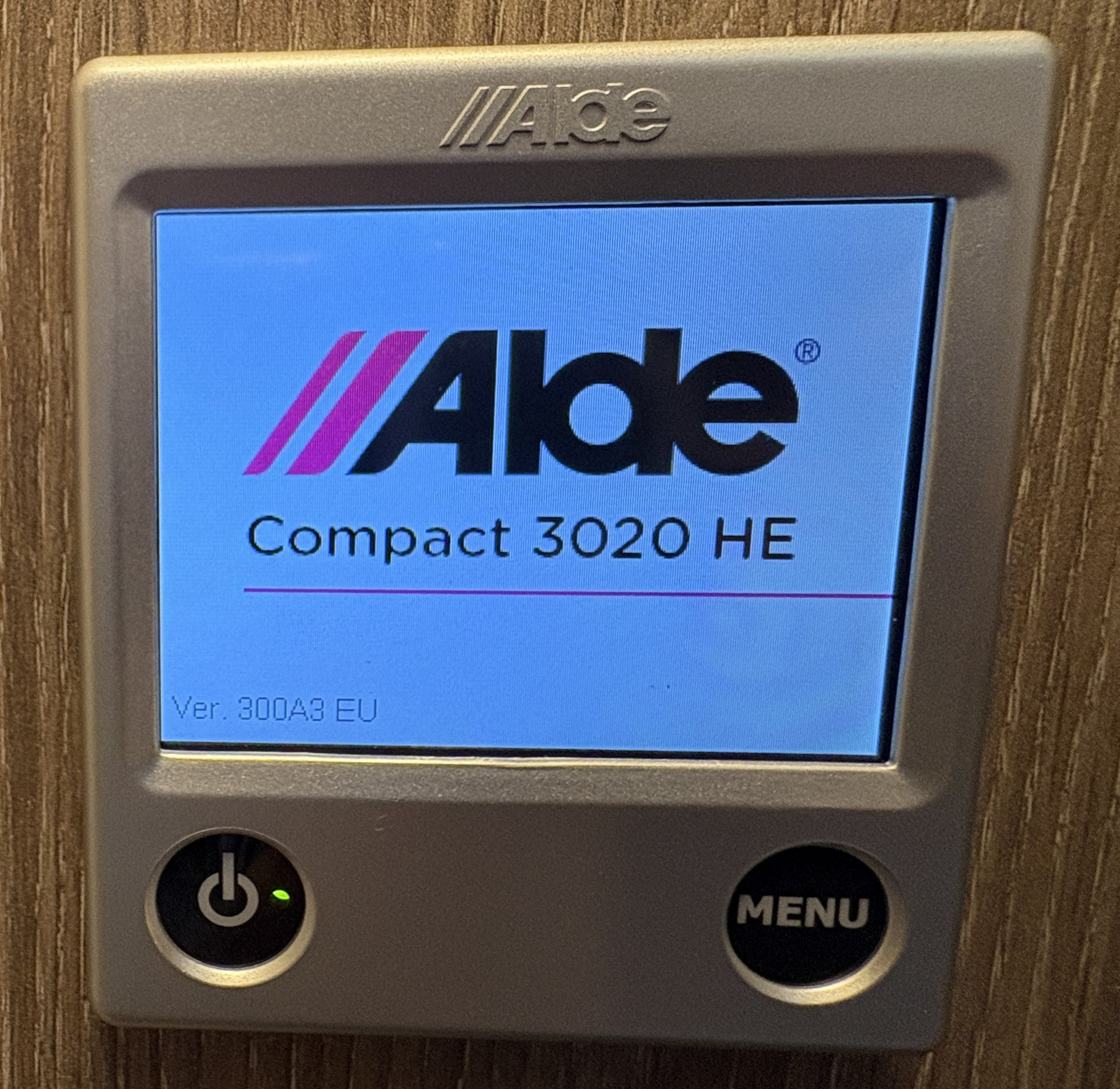 KABE KABE TM I 810 IMPERIAL LXL (cinderella, litiumbatteri,ac,hydralben)) - KABE