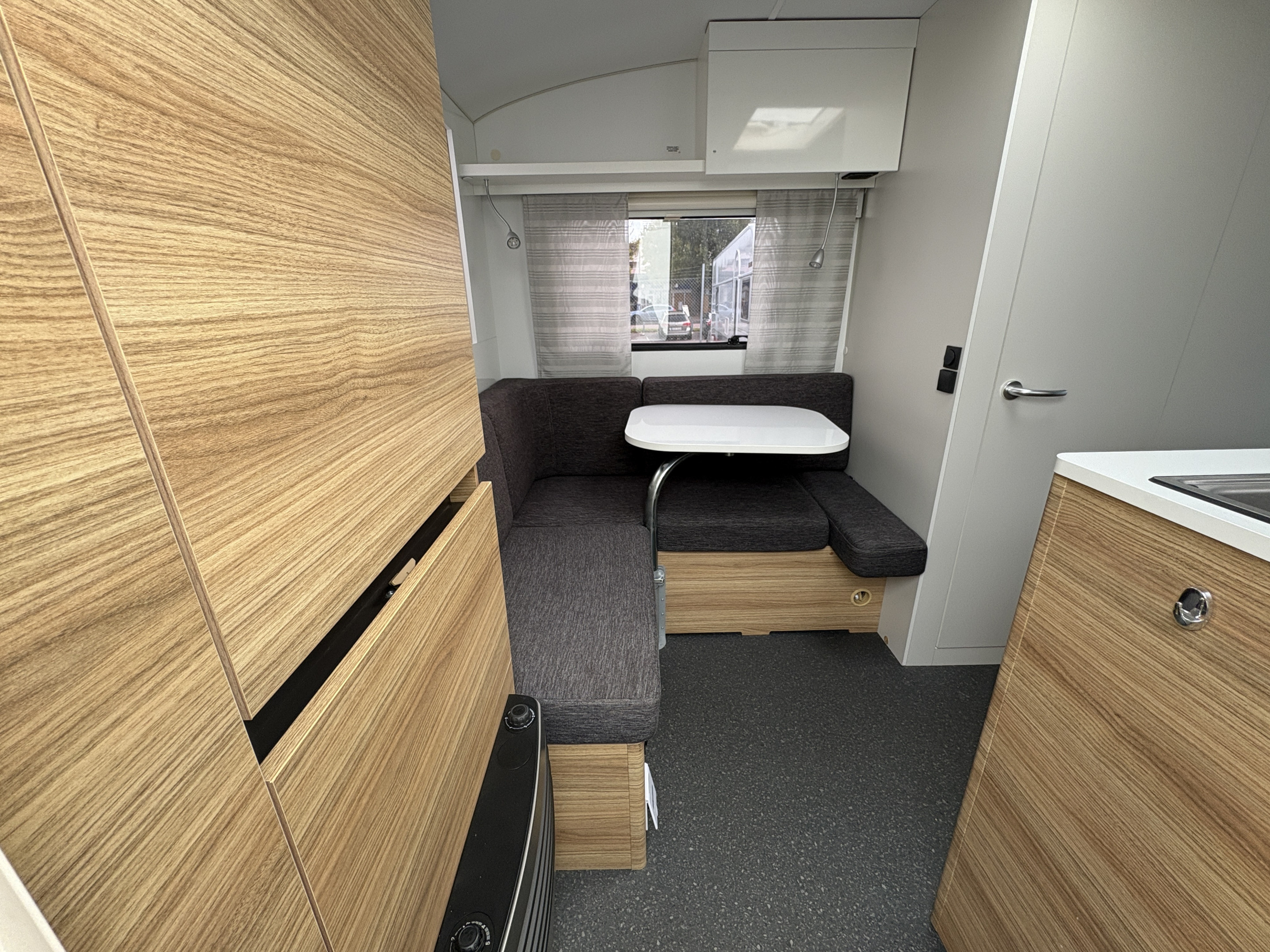 Adria ACTION 391PD (solcell, mover) - Adria