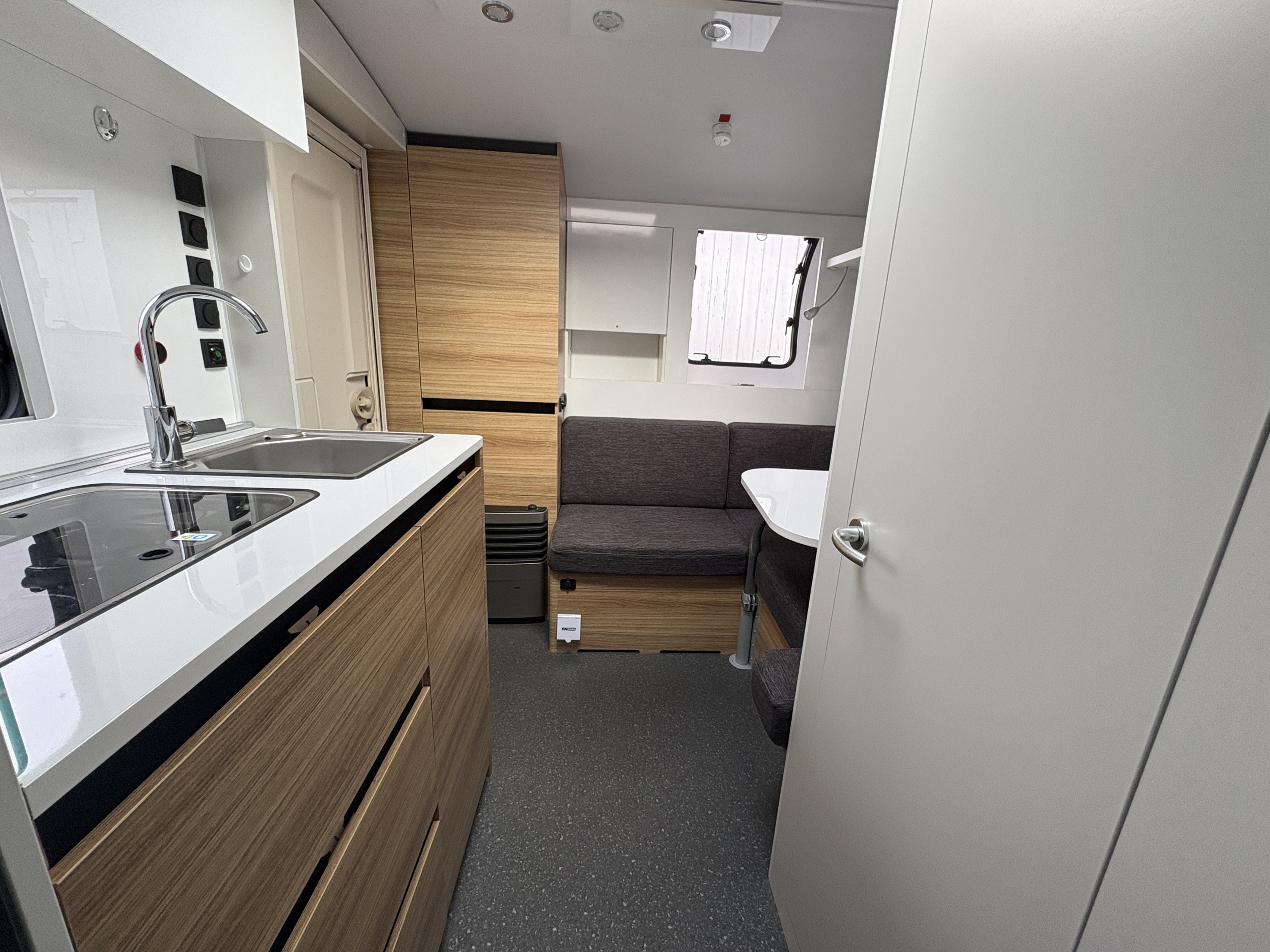 Adria ACTION 391PD (solcell, mover) - Adria